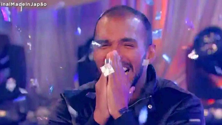 Richarlyson vence reality show 'Made In Japão' e leva R$ 500 mil