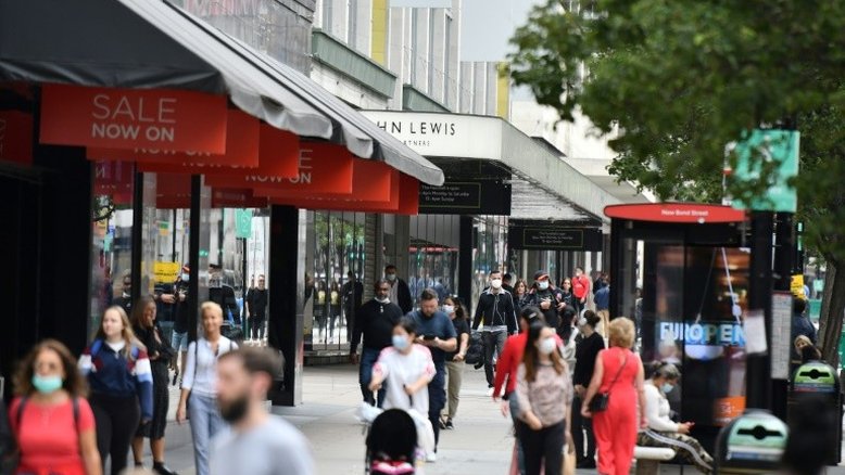 Economia britânica enfrenta a pior recessão em 300 anos pela pandemia