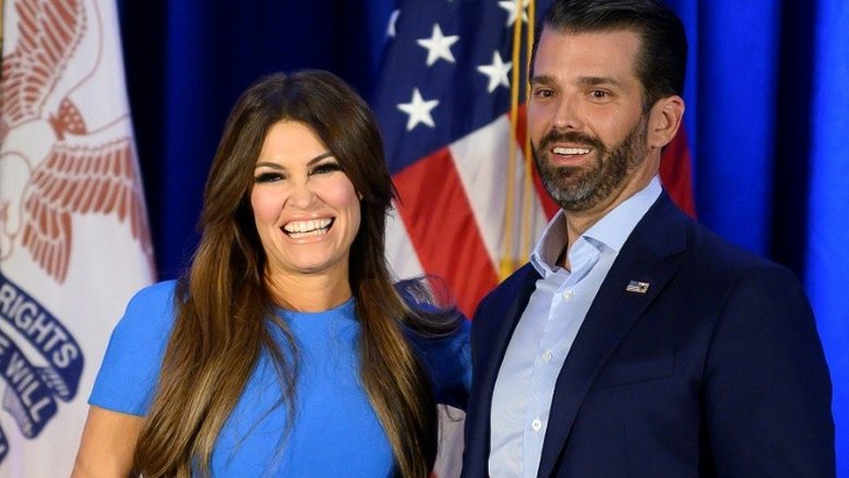Namorada de Donald Trump Jr testa positivo para coronavírus