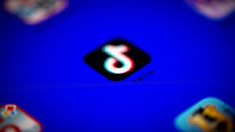 Trump estuda ordenar que empresa chinesa venda operação americana do TikTok