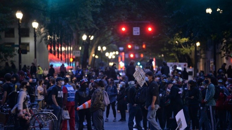 Prefeito de Portland exige que agentes federais deixem cidade