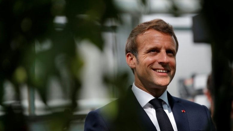 Macron usa TikTok pela primeira vez para parabenizar vestibulandos