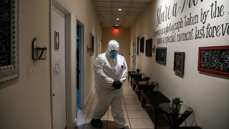 EUA soma mais de 55.000 casos de COVID-19 em 24 horas (Johns Hopkins)