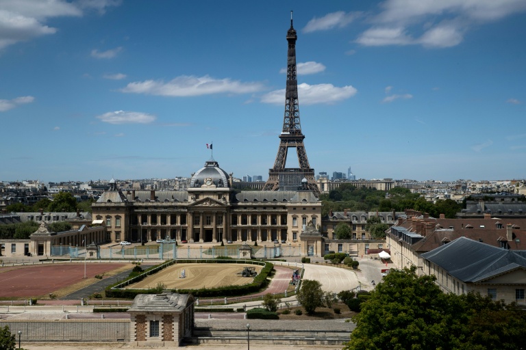 (Arquivo) A torre Eiffel, em Paris - AFP