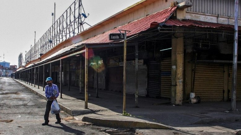Disseminado a partir de mercado, coronavírus assola zona petroleira da Venezuela