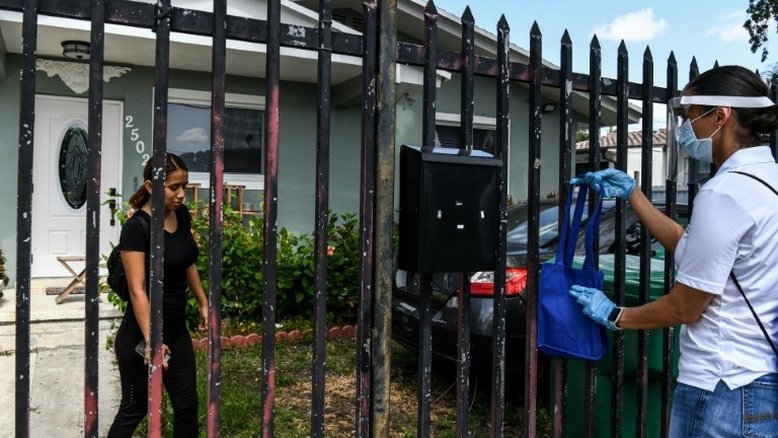 EUA registra recorde de 52.000 novos casos de COVID-19 em 24 horas