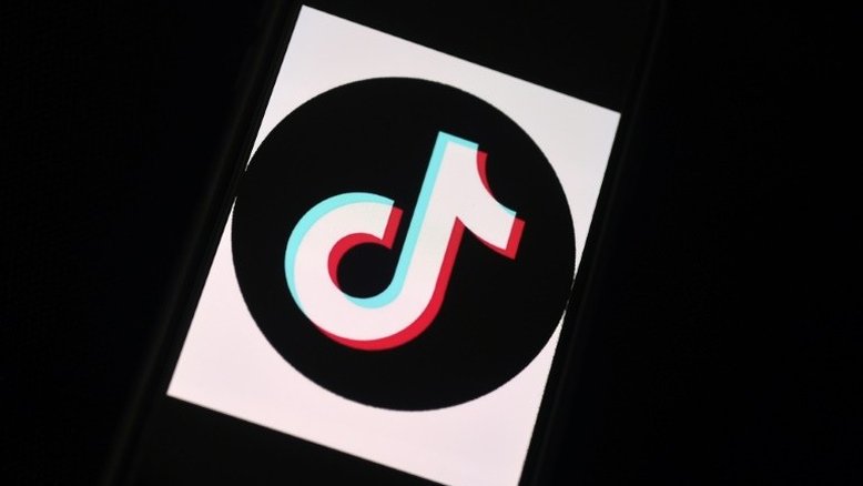 Amazon pede a funcionários que apaguem TikTok dos celulares (imprensa)