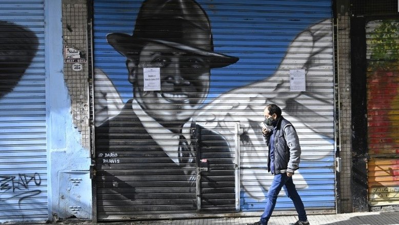 Angústia e desânimo em uma Buenos Aires confinada pela COVID-19