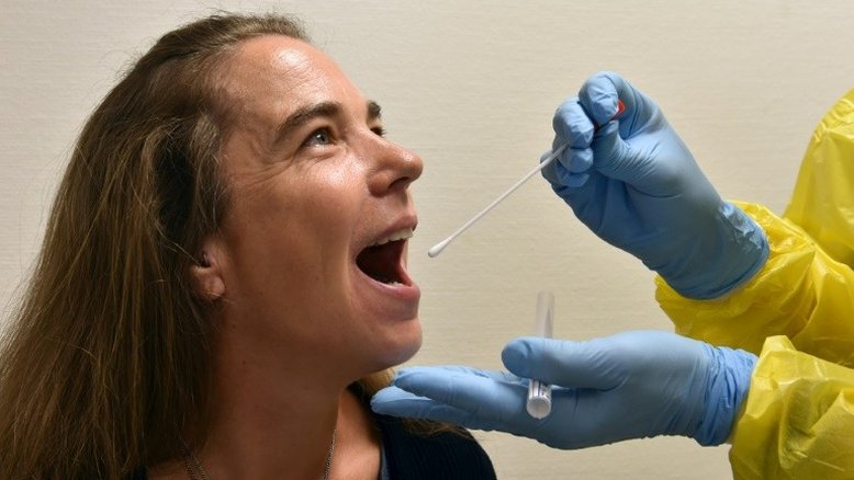 Alemanha propõe testes gratuitos de COVID-19 a todos que retornarem ao país