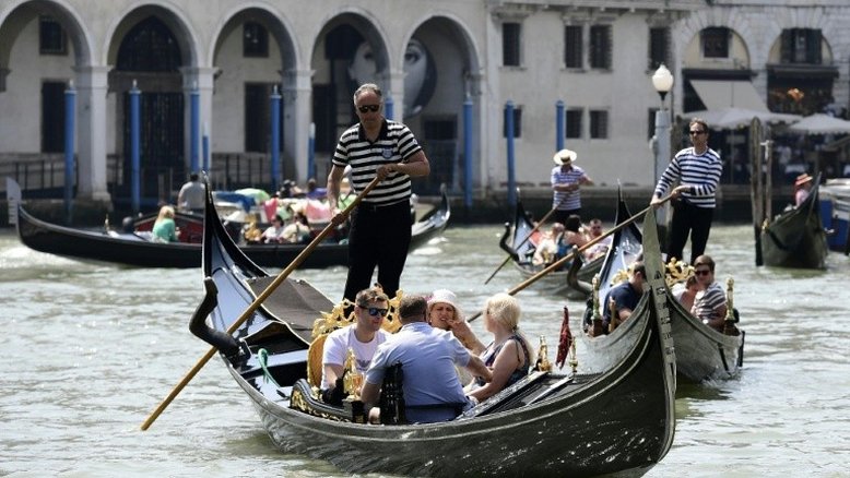 Máfia italiana fatura 2 bilhões de euros com infiltração no turismo