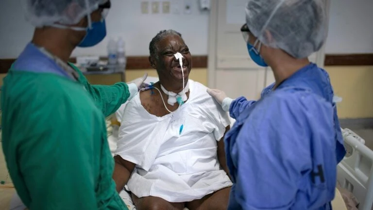 Unidade pós-coronavírus para pacientes socialmente vulneráveis no Rio de Janeiro