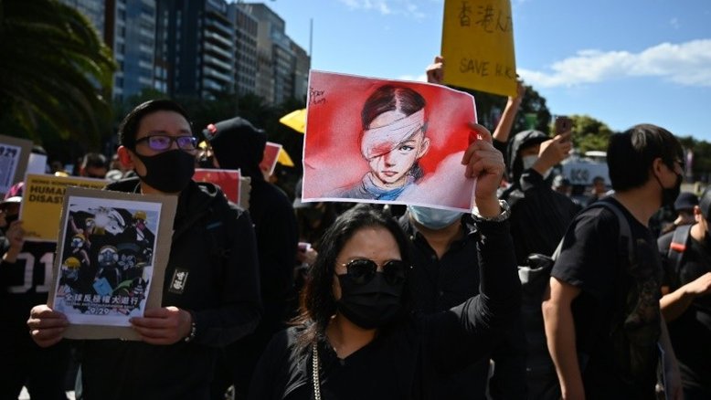 China "lamenta" que Austrália ofereça refúgio a cidadãos de Hong Kong