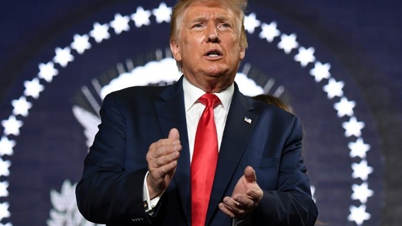 Trump visita a Flórida em meio a surto de COVID-19 e com Venezuela na agenda