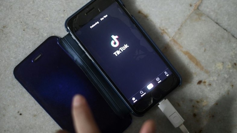 Saída do TikTok de Hong Kong mitiga dúvidas sobre a plataforma