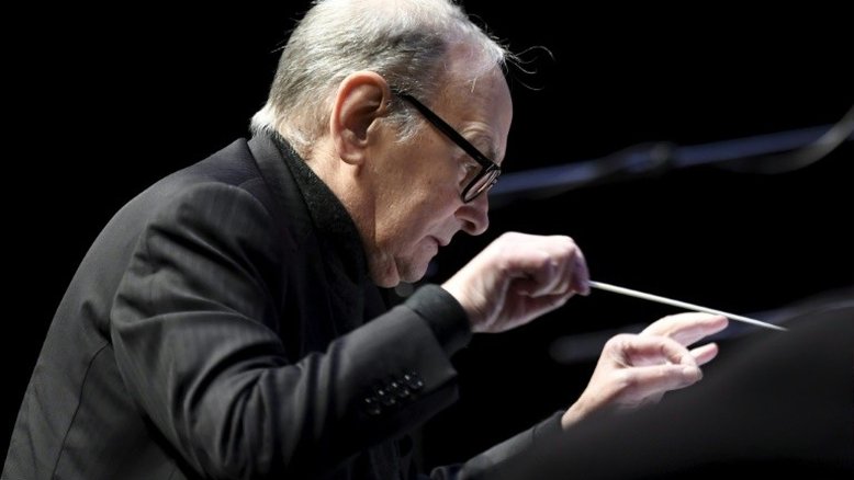 Mestre das trilhas sonoras compositor italiano Ennio Morricone morre aos 91 anos
