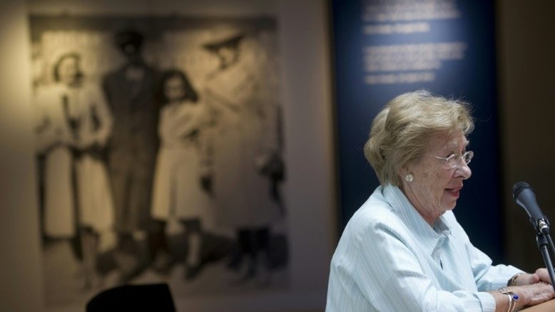 Sobreviventes pedem ao Facebook que apague publicações que negam Holocausto