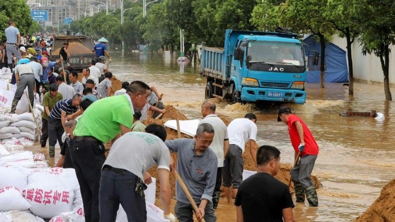 Inundações deixam 141 mortos ou desaparecidos na China e ameaçam Wuhan