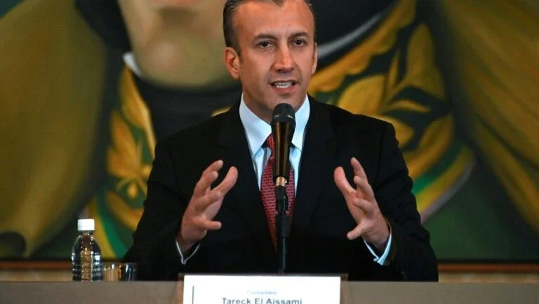 Ministro de Petróleo da Venezuela testa positivo para COVID-19