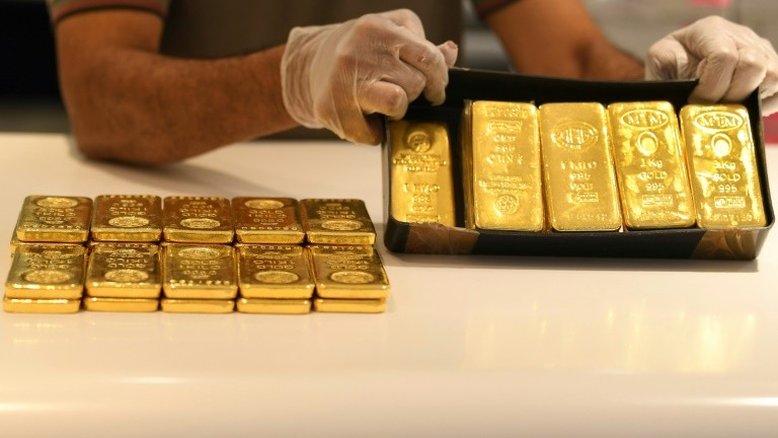 Ouro supera a barreira de US$ 1.800 por onça pela primeira vez desde 2011