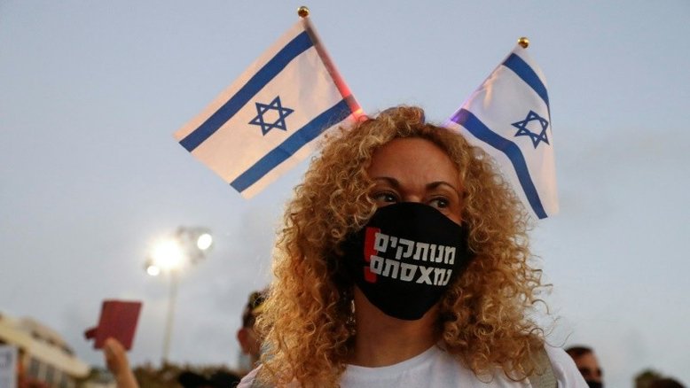 Milhares protestam em Israel contra gestão da pandemia pelo governo