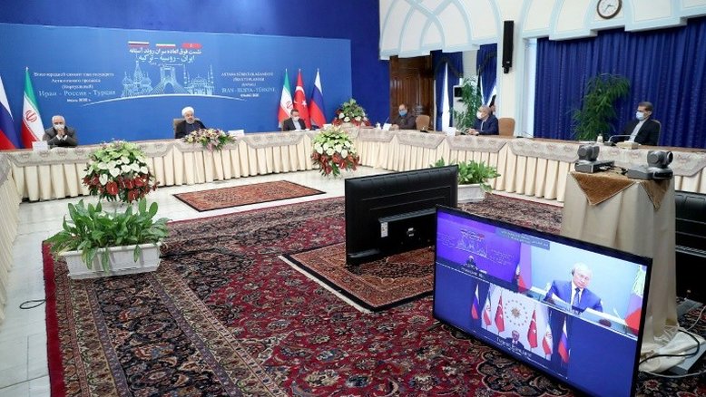 Irã, Rússia e Turquia prometem intensificar o diálogo sobre a Síria