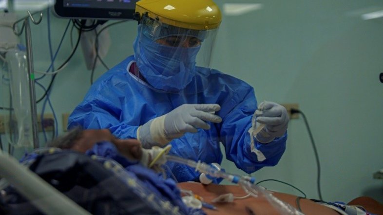 Mortes por COVID-19 passam de 560.000 no mundo