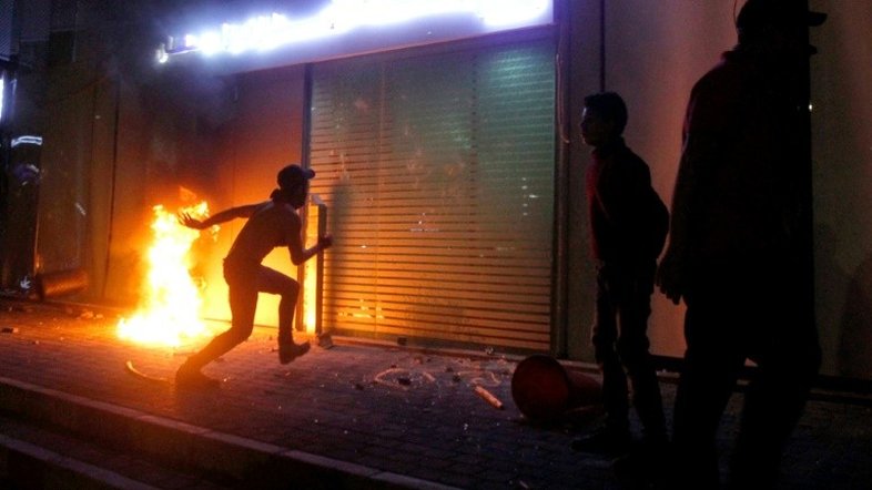 Assalto à mão armada, último recurso para muitos libaneses que passam fome