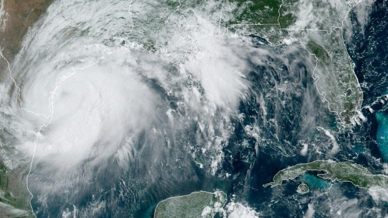 Hanna se degrada para tormenta tropical, após passar pelo Texas