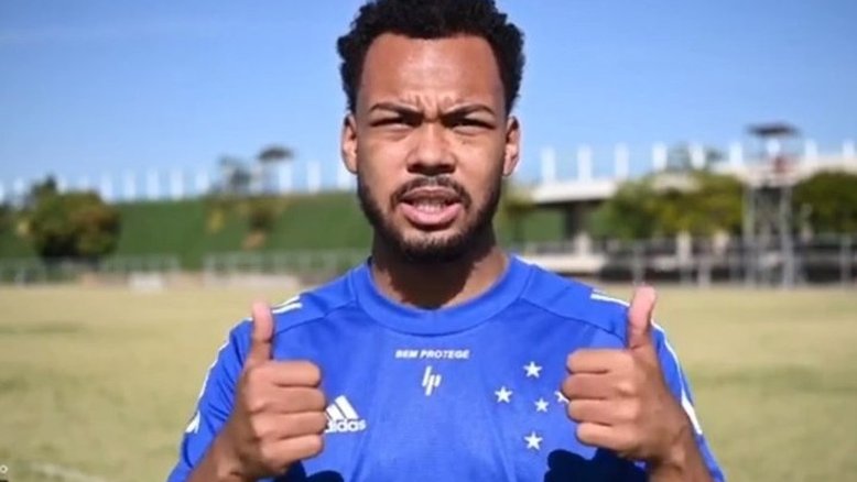 Cruzeiro apresenta o meia Claudinho, a quarta contratação em meio à pandemia