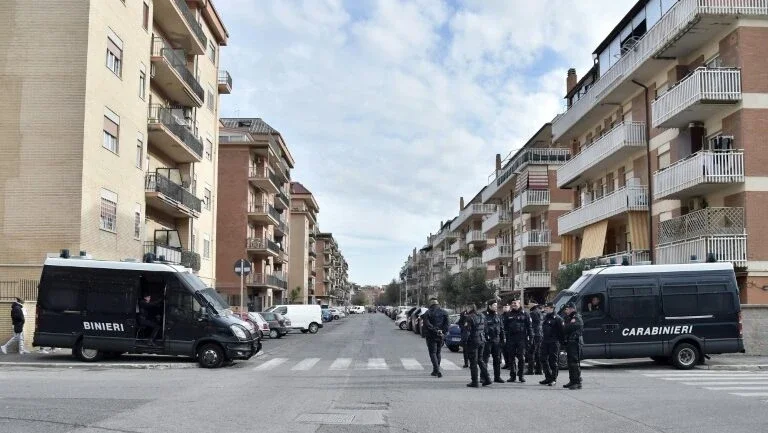 Polícia italiana prende 75 pessoas em operação contra a máfia na Itália e Suíça
