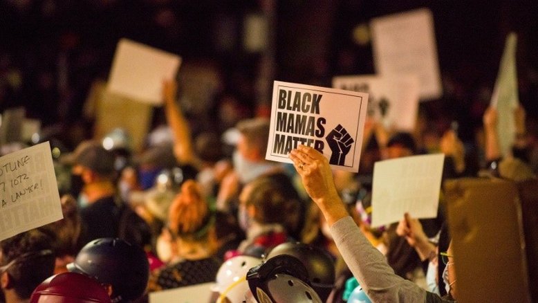 Manifestantes enfrentam polícia em Seattle em novo protesto contra agentes federais dos EUA