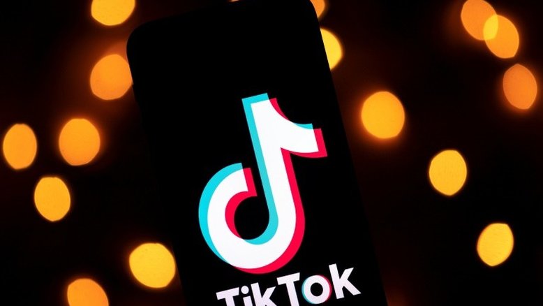 Música da Xuxa vira febre no TikTok e conquista gringos