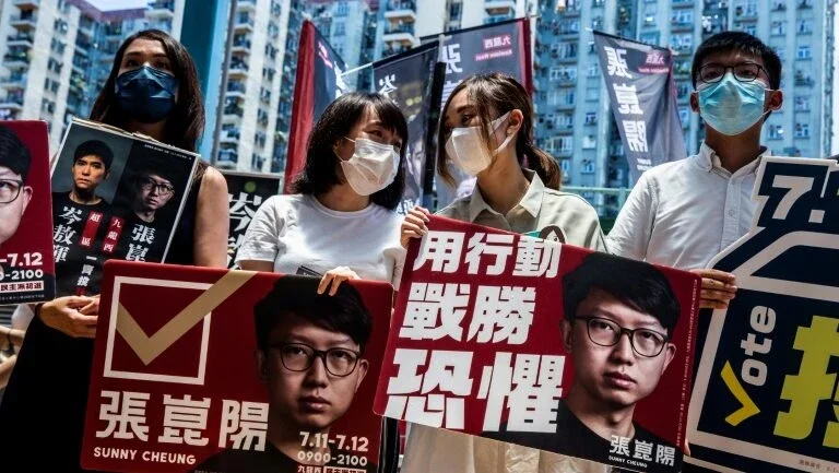 Meio milhão de pessoas votam nas primárias pró-democracia de Hong Kong