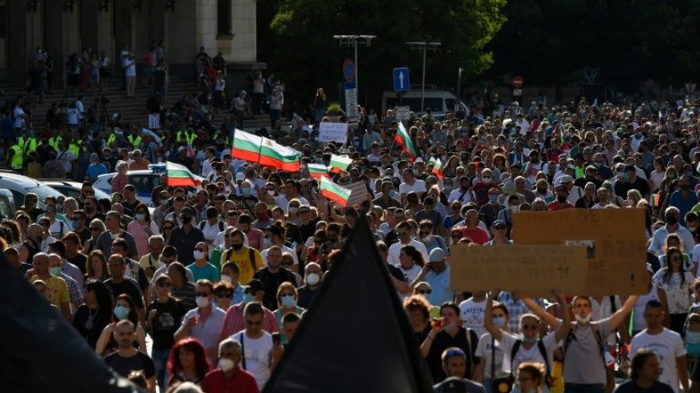 Bulgária tem oitavo dia de manifestações antigovernamentais