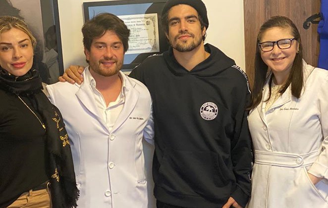 Grazi Massafera e Caio Castro cuidam da beleza em clínica 2 Grazi Massafera e Caio Castro cuidam da beleza em clínica