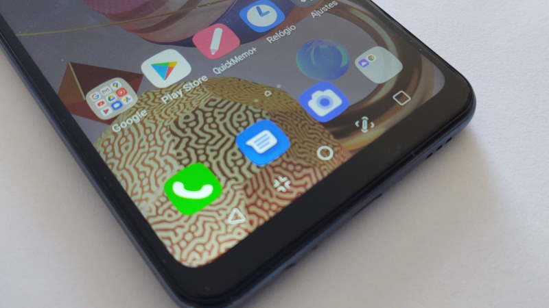 Teste: LG K51s aposta em câmeras e Google Assistente