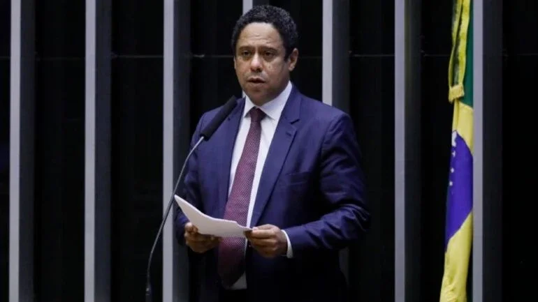 Orlando Silva