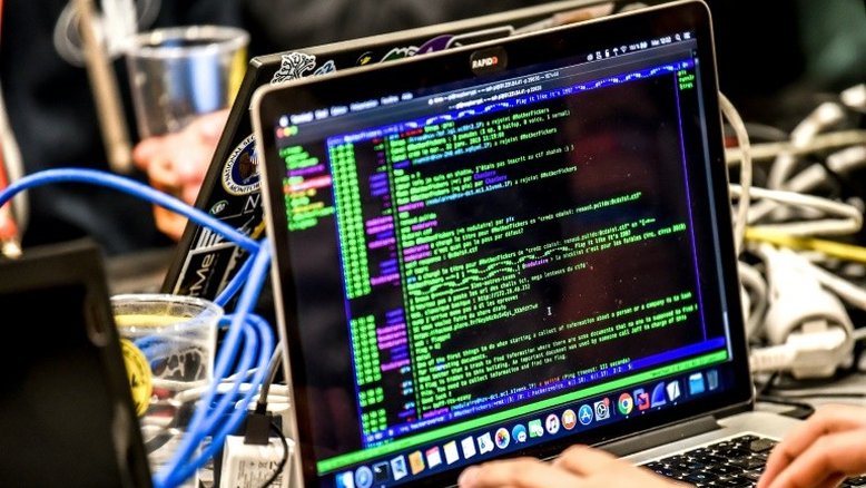 Para empresas tecnológicas, bloqueio de Trump a vistos de trabalho prejudica EUA