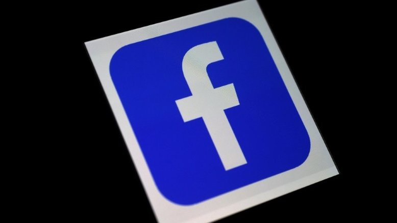 Facebook apaga contas pró-Trump do movimento de teorias da conspiração QAnon