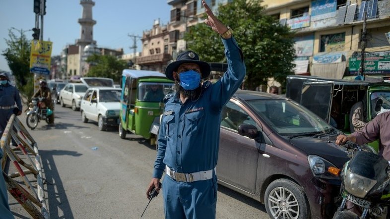 O coronavírus no Paquistão, entre o estigma e as conspirações