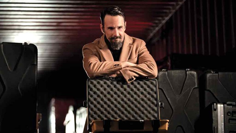 Rodrigo Santoro aparece jovem e fãs confessam crush por ator