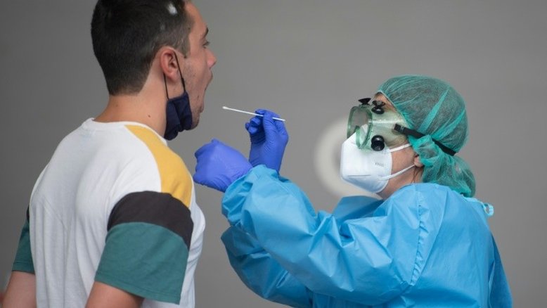 Governo confirma 1º caso de reinfecção por coronavírus no Brasil