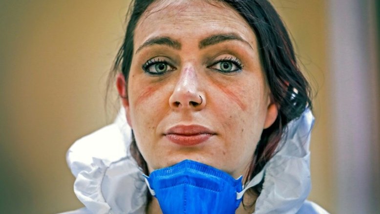 Índia supera 50.000 mortos por coronavírus, que afunda a economia do Japão