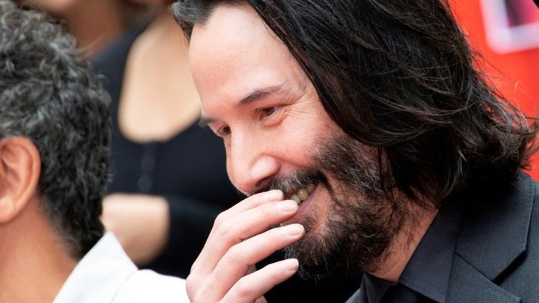 Keanu Reeves preserva bondade de 'Bill & Ted' em um mundo mais sombrio