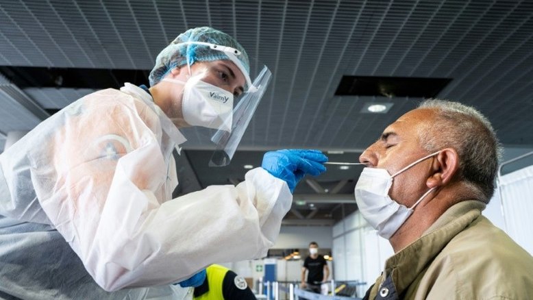 França teme agravamento incontrolável da pandemia