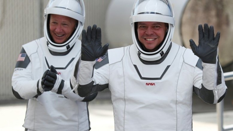 Furacão Isaías pode atrasar retorno de astronautas da SpaceX