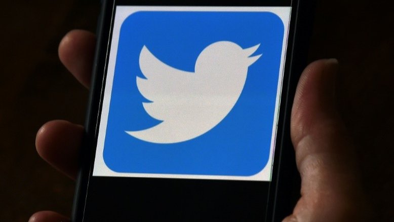 Vídeos pornográficos interrompem videoconferência judicial de jovem acusado de ataque ao Twitter