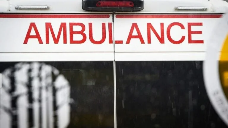 Três mortos e seis feridos em acidente de trem na Escócia
