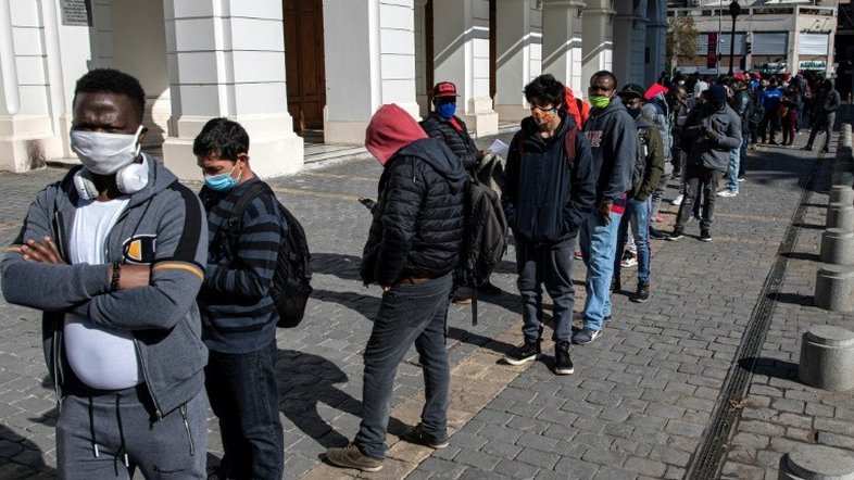 Chile suspenderá quarentena no centro de Santiago após quase cinco meses