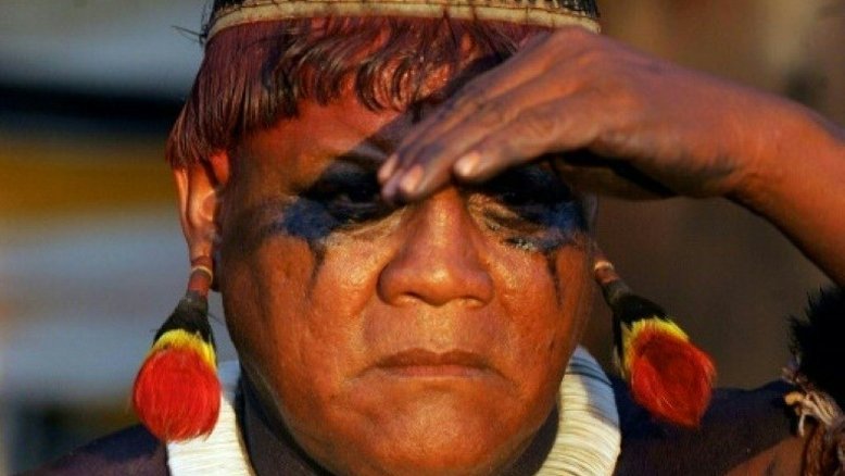 Cacique Aritana, defensor da Amazônia, morre de COVID-19